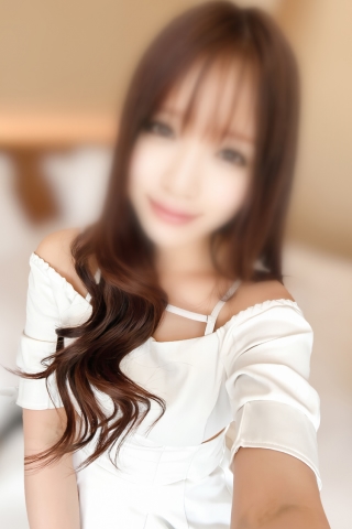 もえな